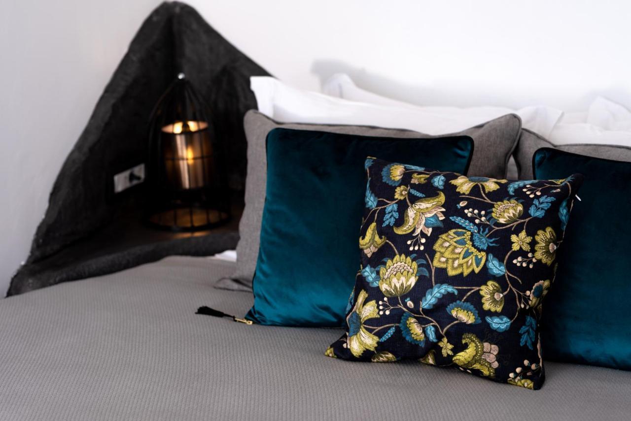 Daydream Luxury Suites Fira  Esterno foto